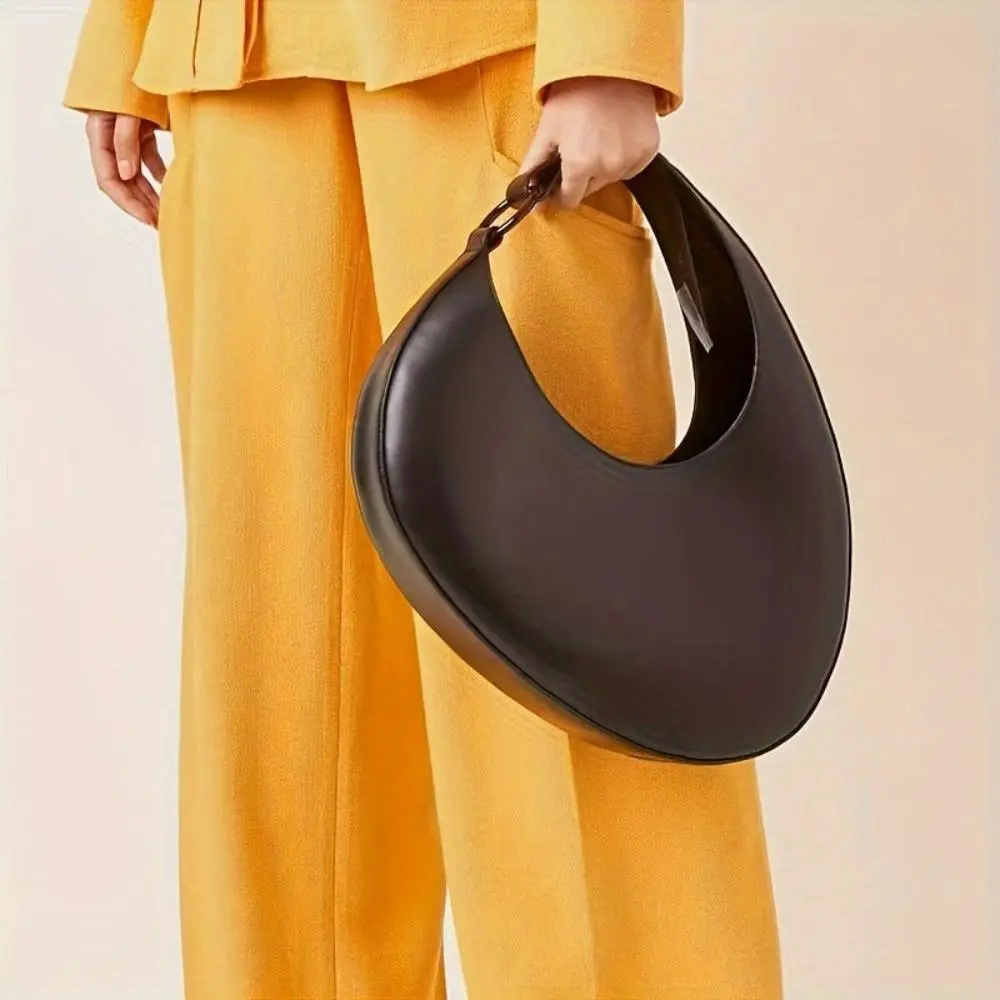 Sleek Einfarbige Hobo-Tasche